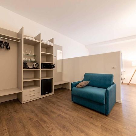 Stay Cooper L Guesthouse Zum Loewen Merano Eksteriør bilde