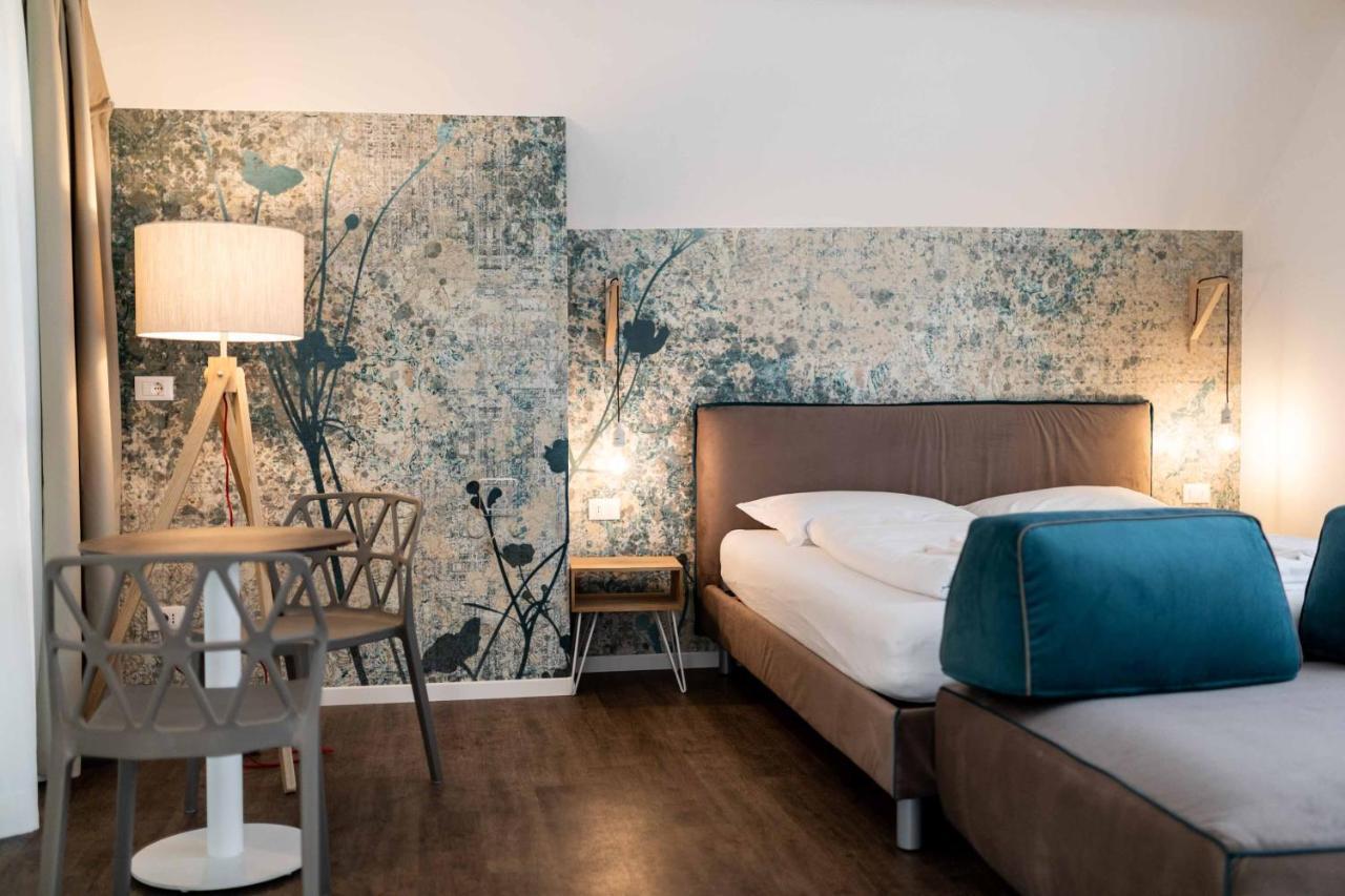 Stay Cooper L Guesthouse Zum Loewen Merano Eksteriør bilde