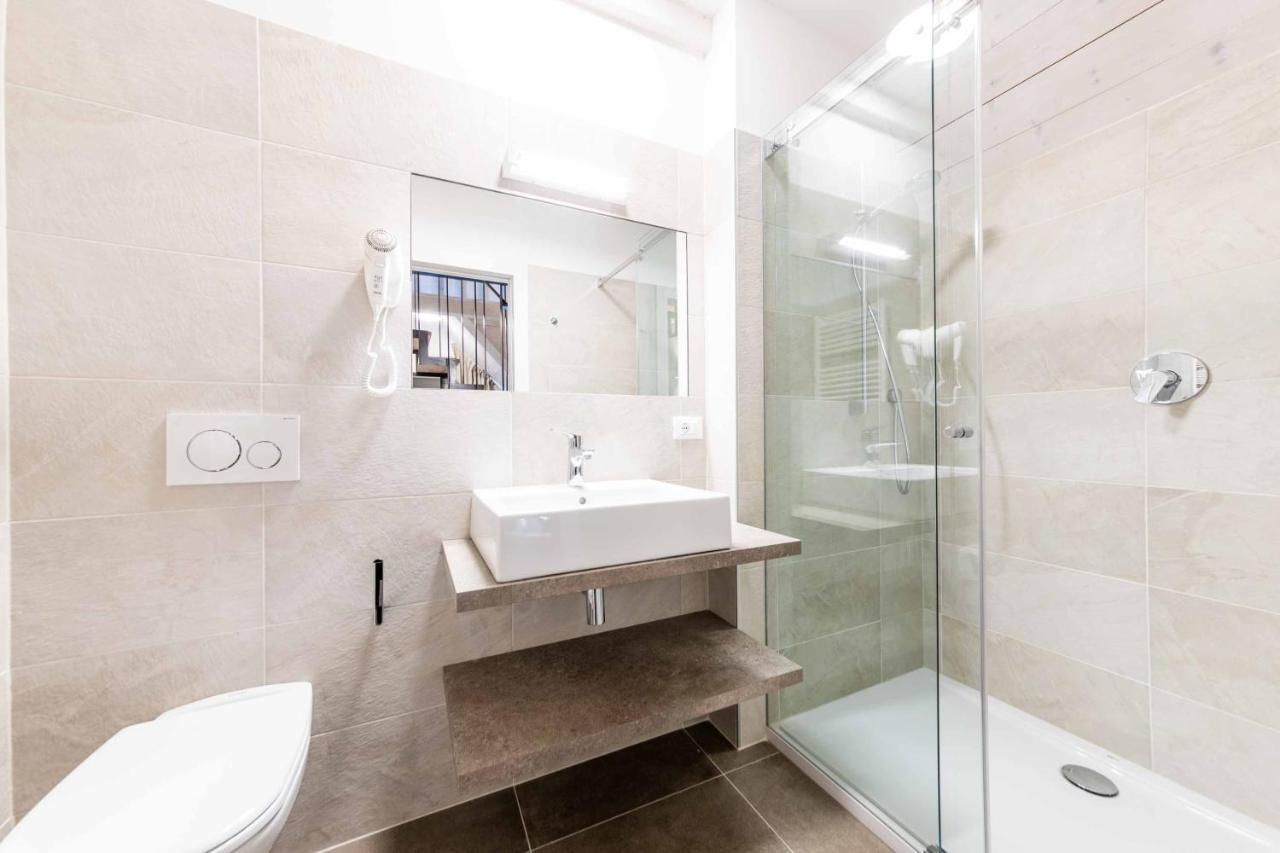 Stay Cooper L Guesthouse Zum Loewen Merano Eksteriør bilde
