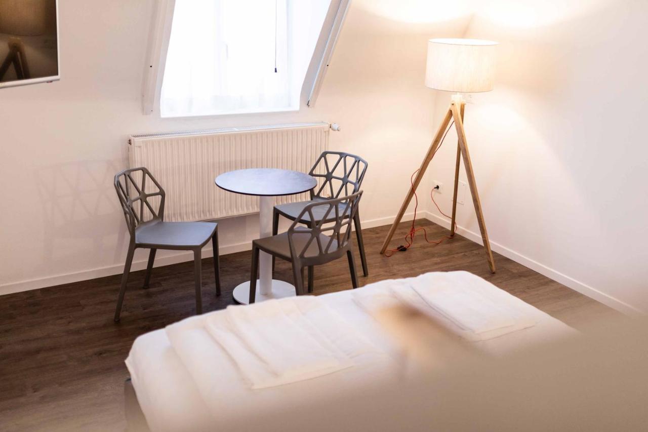 Stay Cooper L Guesthouse Zum Loewen Merano Eksteriør bilde