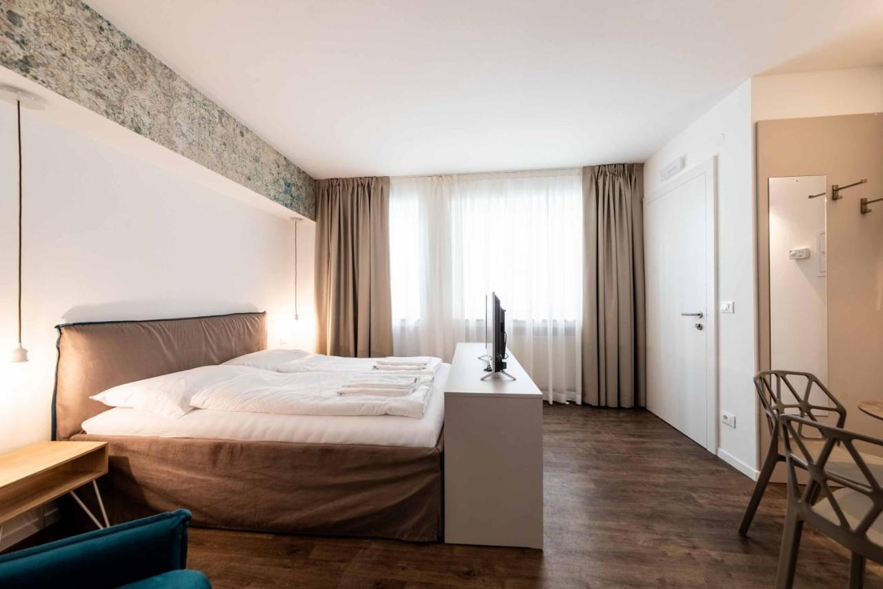 Stay Cooper L Guesthouse Zum Loewen Merano Eksteriør bilde