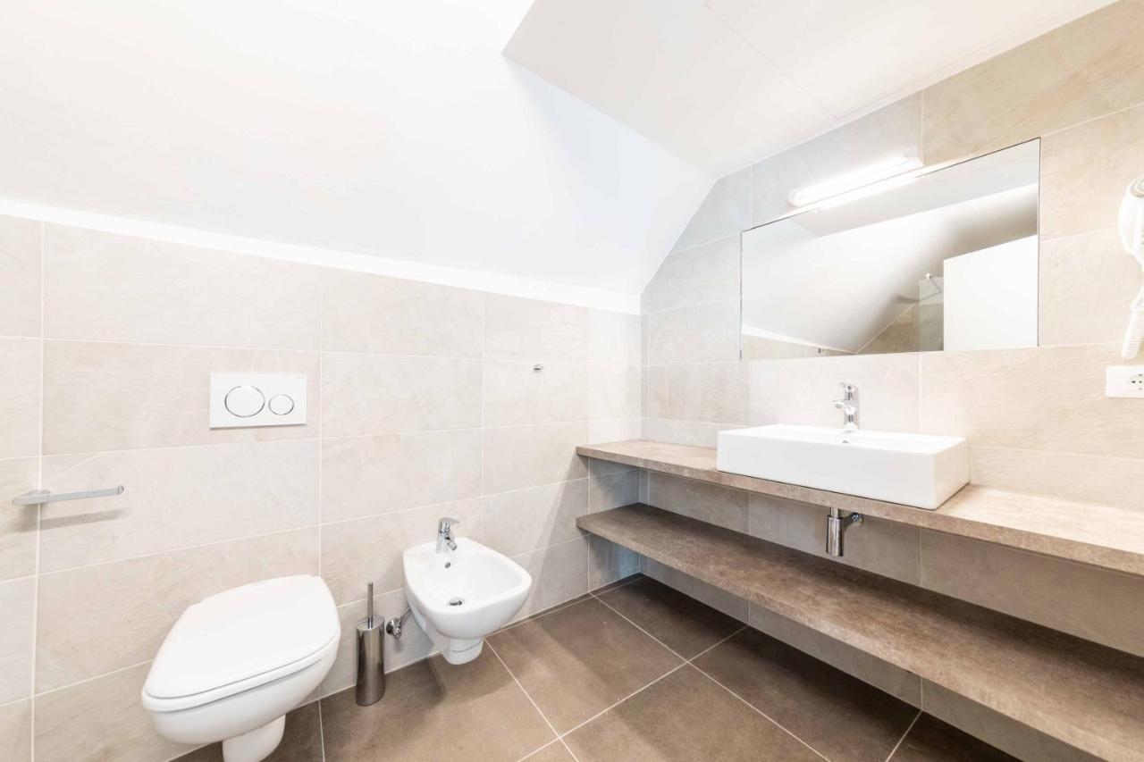 Stay Cooper L Guesthouse Zum Loewen Merano Eksteriør bilde