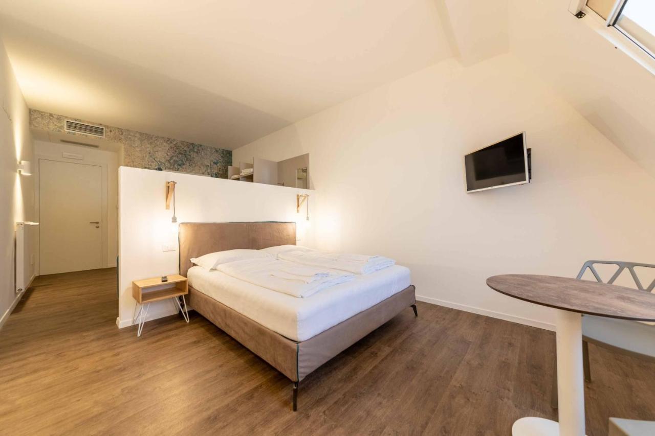 Stay Cooper L Guesthouse Zum Loewen Merano Eksteriør bilde